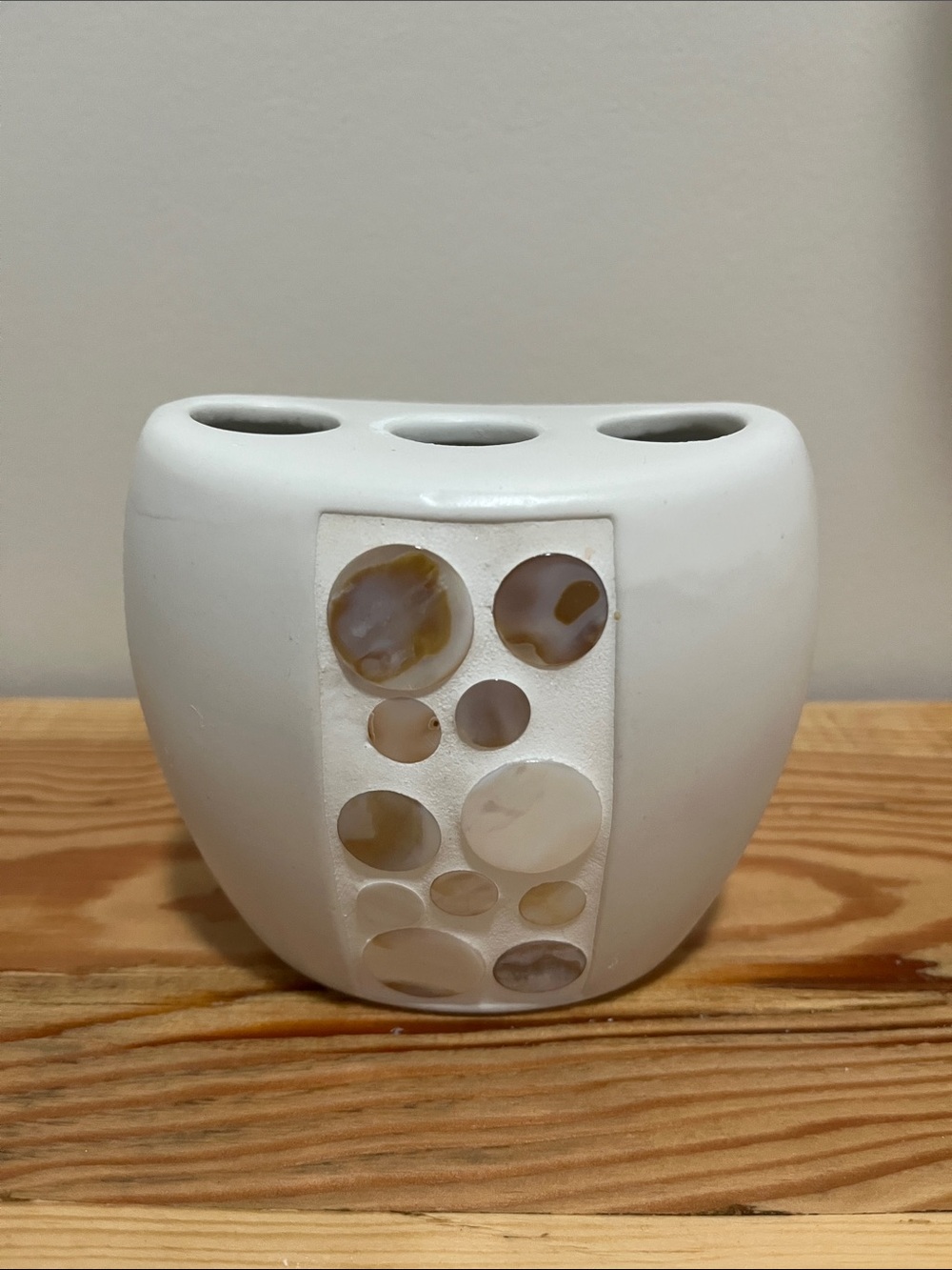 Ceramic Modern Toothbrush Holder 🪥